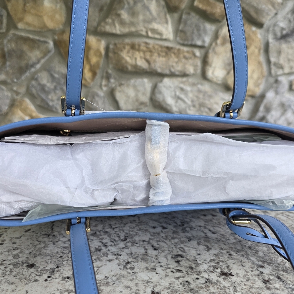 Michael Kors Jet Set Logo Medium Blue Tote - Picture 5 of 8